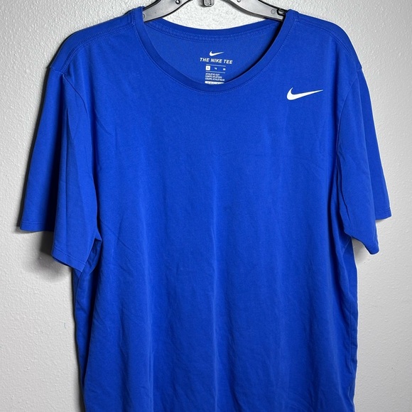 Nike Mens Shirt Size XL Blue White Logo Dri-Fit The Nike Tee - Picture 2 of 9